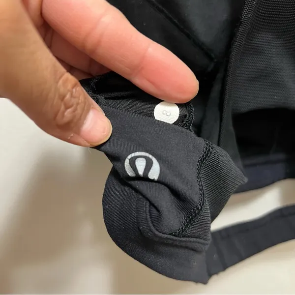 Lululemon Run Hook Me Up Bra
Black size‎ 8 - Image 8