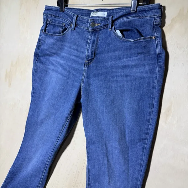 Signature by Levi Strauss Womens 16M 33x32 Mid Rise Bootcut Stretch Blue Jeans - Image 2