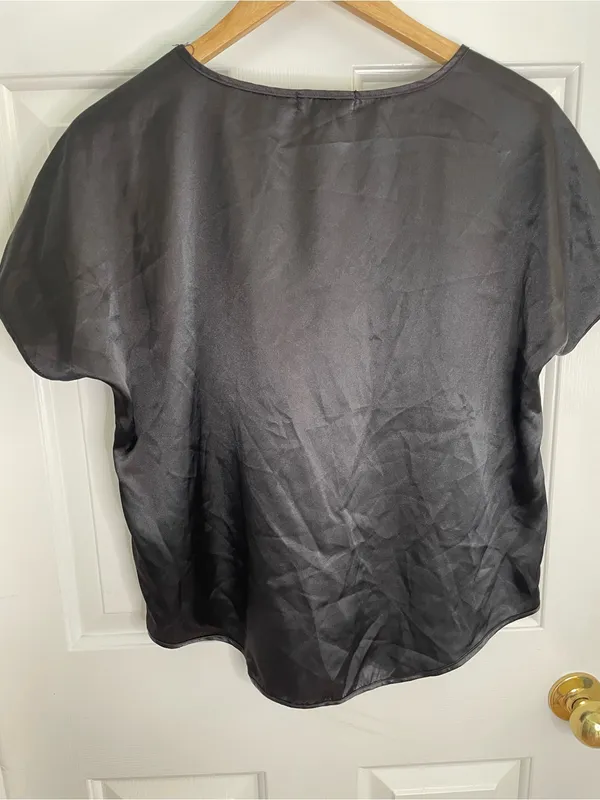 BB Dakota Black Satin Short-Sleeve Pajama Set with Drawstring Pants Size Small - Image 6