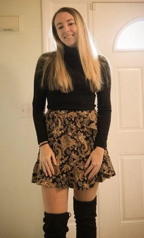 Michael Kors Mini Skirt - Image 4