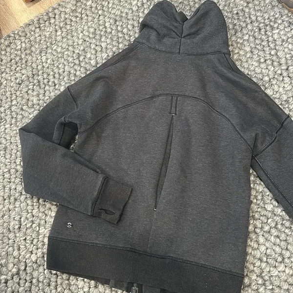 Lululemon Gray Zip Up Scuba Define Sweatshirt No Hood Size 6 - Image 13