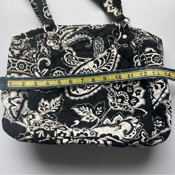Vera Bradley Midnight Paisley Cotten Toggle Tote Black White Paisley Shoulder - Image 4