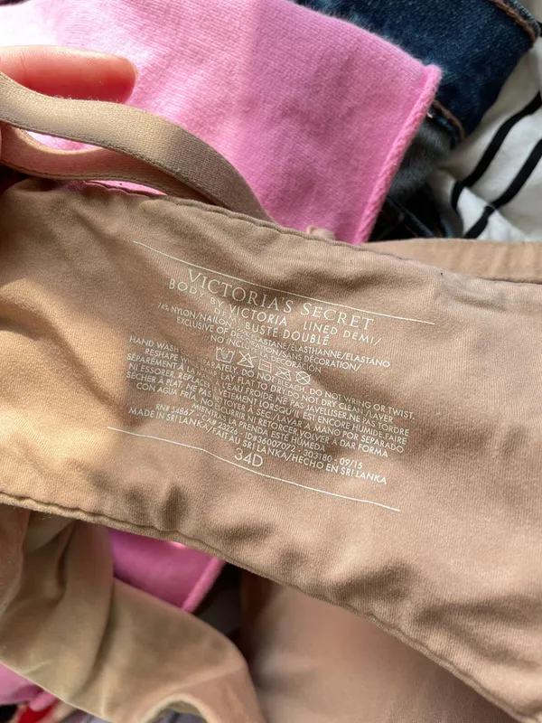 Victoria's Secret nude bra - Image 2