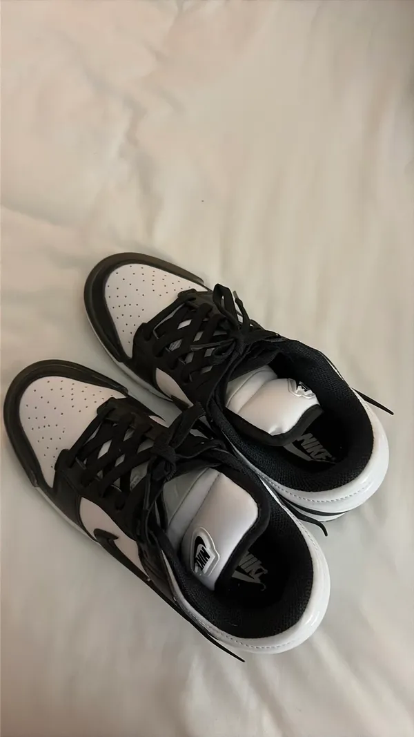 Nike Dunk Low - Image 2