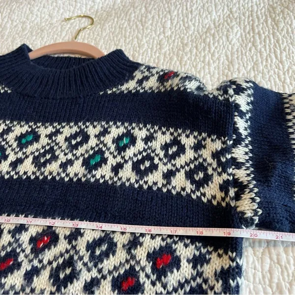 ✨ Vintage 16th Street Blue White Abstract Stripes Sweater Small‎ - Image 10