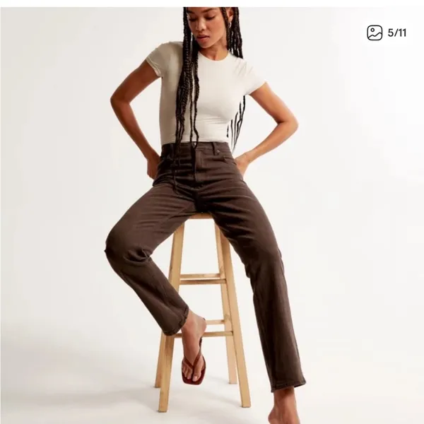A&F Ultra High Rise 90s Straight Jean in Brown - 26S Curve Love - Image 5