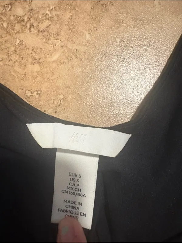 H&M Black Long-Sleeve Women's Tee - Image 2