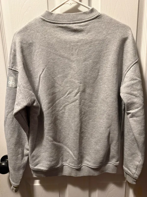Alo Yoga Accolade Crewneck Sweatshirt Athletic Heather Grey Size XXS - Image 2