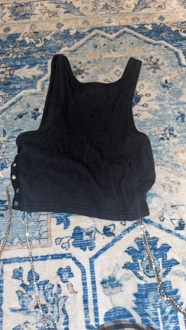 Cropped western going out tank - Image 3