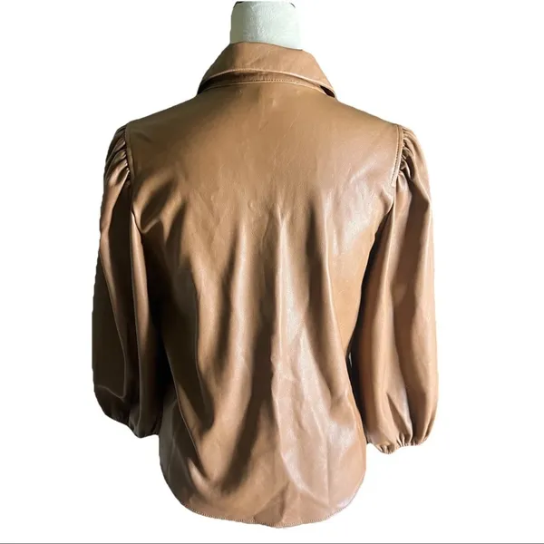 Marc New York Puff Sleeve Camel Faux Leather Button Blouse XS Boho Whimsy Classy - Image 3