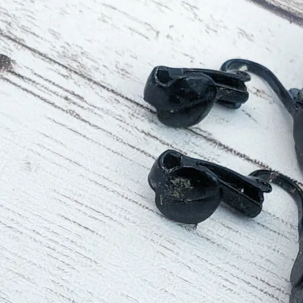 Vintage Clip On Earrings - Black Dangle 1 & 1/8" - Poor Condition - Image 4