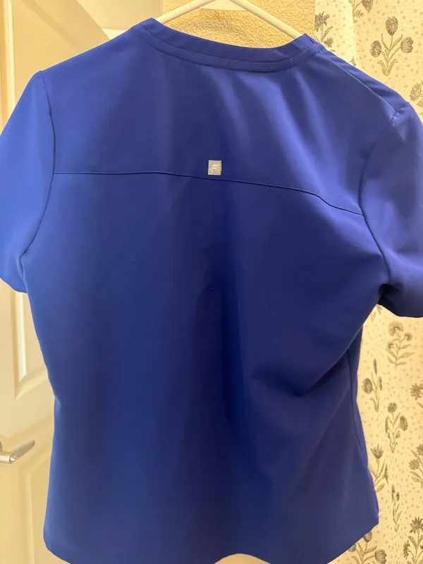Fabletics Scrub Set - Image 5