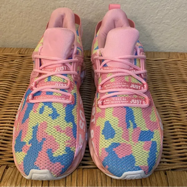 NWOT Just So So Pink Multicolor Logo Athletic Running Shoes Size 41 - Image 5