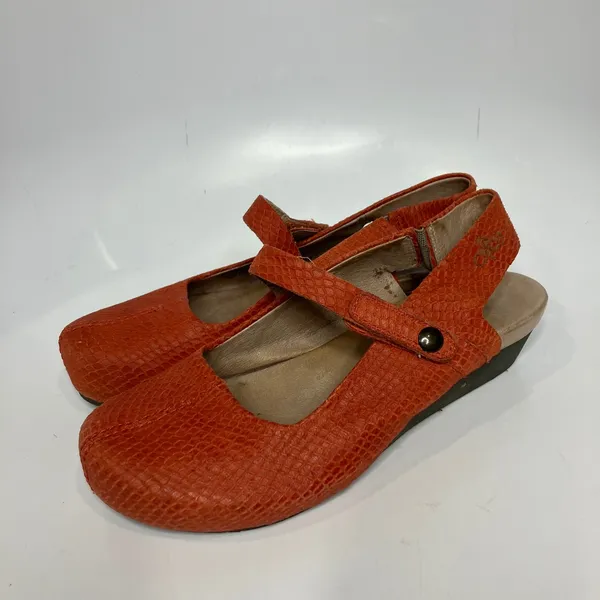OTBT Springfield wedge sling back clog orange textured‎ leather women's size 8.5 - Image 4