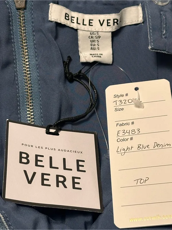 Belle Vere Top Blue Denim Cotton Cropped Sleeveless Zip Up Tank Shirt NWT Small - Image 4
