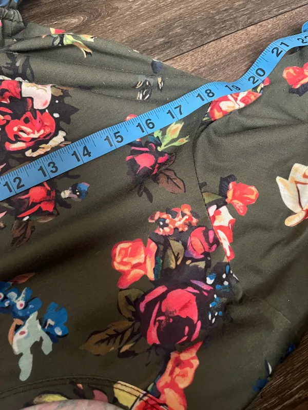 Women’s dress (Size M) Green Size M - Image 4