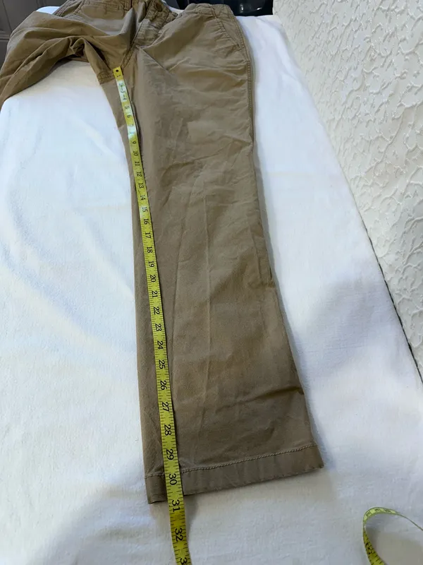 Old Navy Classic Khakis Straight Leg Casual Pants Men's 34”x31” - Image 10
