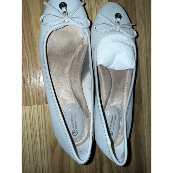 Giani Bernini Womens Sz 8 Ballet Flats Shoes Odeysagry Stone‎ Gray Memory Foam - Image 4