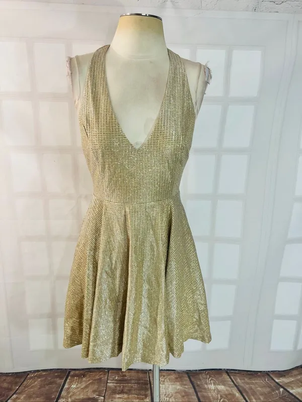 Lulus Gold Apryl Mae Metallic Sleeveless V-Neck Racerback Skater Dress Sz Small - Image 3