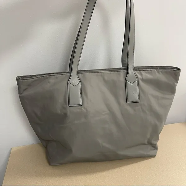 Marc Jacobs Nylon Wingman Tote in Grey - Preowned - Image 2