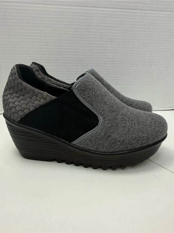 bernie mev. Gray and Black Slip-On Wedge Sneakers size 37 - Image 10