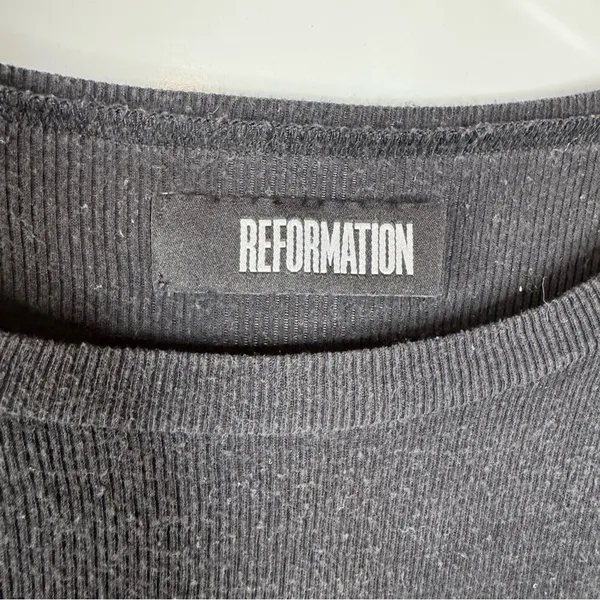 Reformation Black Ribbed Short Sleeve Shirt Size Small‎ - Image 3