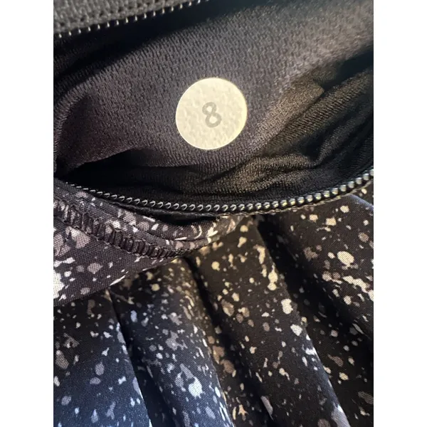 Lululemon Circuit Breaker Skirt Skort Black/White Splatter Size 8 Pleated Back - Image 4
