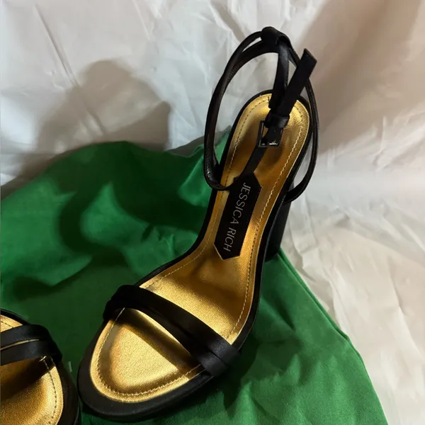 Jessica Rich Noir Black Platform Heels with dust bag size 37. - Image 8