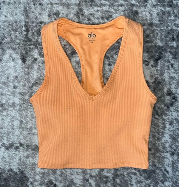 Alo Goddess Ribbed Cropped Racerback Tank - Image 2