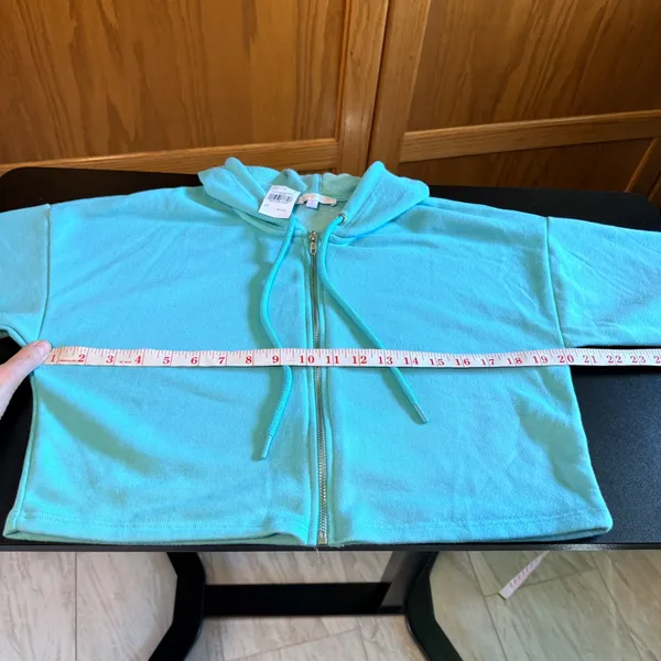 Iris NEW Medium Aqua Blue Cropped Zip Up Hoodie Sweatshirt lightweight NWT - Image 6