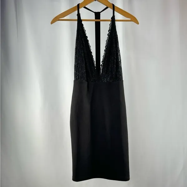 Lulus T Back Lace Deep V Mini Dress‎ in Black Size Small - Image 4
