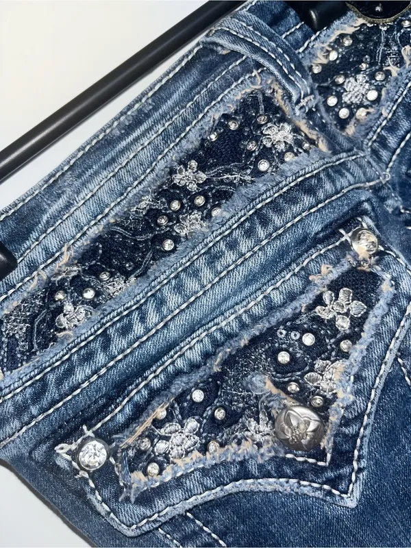 Miss Me Bootcut Straight Leg Floral Crystalized Embroidered Stitched Jeans Sz 27 - Image 9