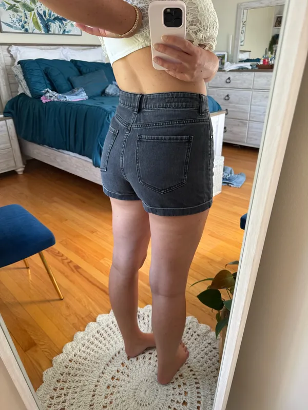 Black PacSun Mom Jean Shorts High-Waisted - Image 3