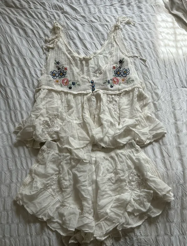 Free People Set - Image 2