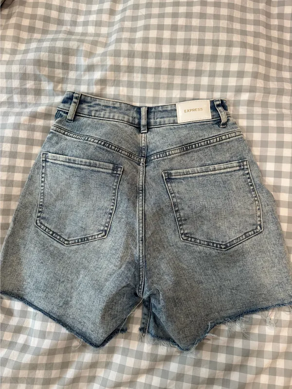 Express Denim Shorts High-Rise - Image 2