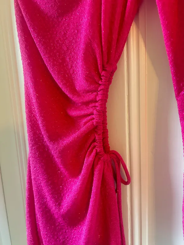 Windsor Pink Glitter Dress - Image 3