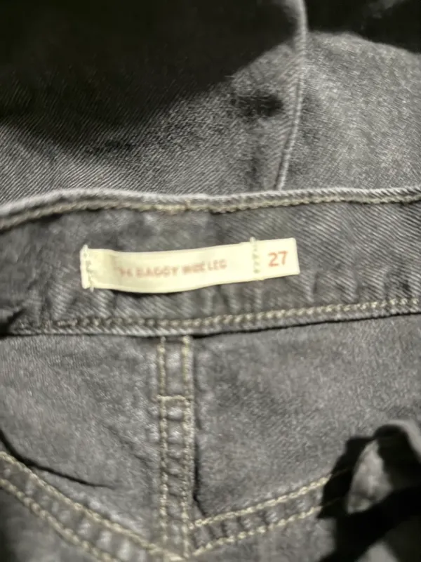 Baggy Wide-Leg Levi’s Jeans - Image 2