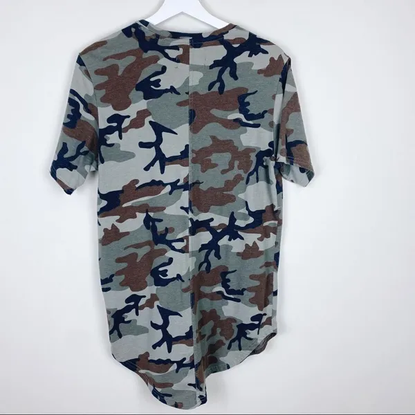 PacSun Camo Tee Longer‎ Fit Rounded Hem - Image 3