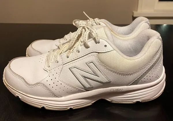 New Balance 411 white womens size 8. WA411LW1. Athletic shoes - Image 5