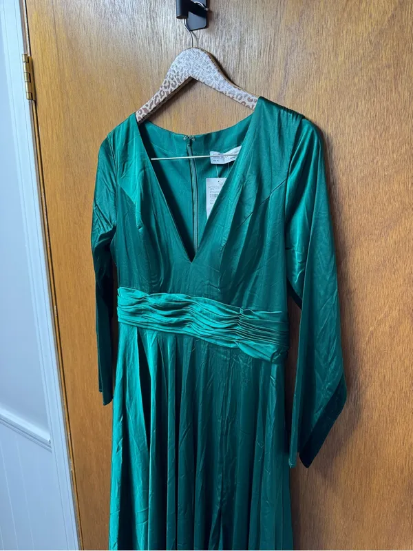 Ieena for Mac Duggal Long Sleeve Satin A-Line Maxi Dress Gown Emerald Green 10 - Image 8