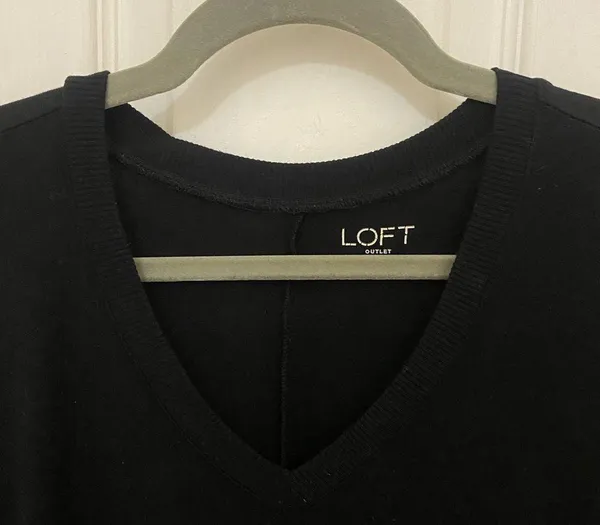 Loft Outlet Long Sleeve V-Neck Top in Black - Image 2