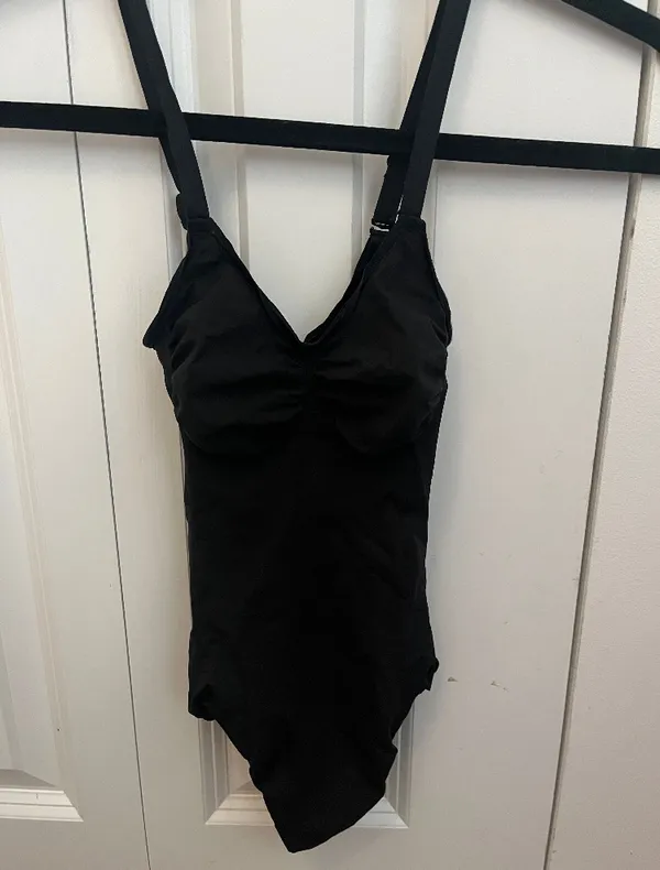 SKIMS Onyx Bodysuit S - Image 4