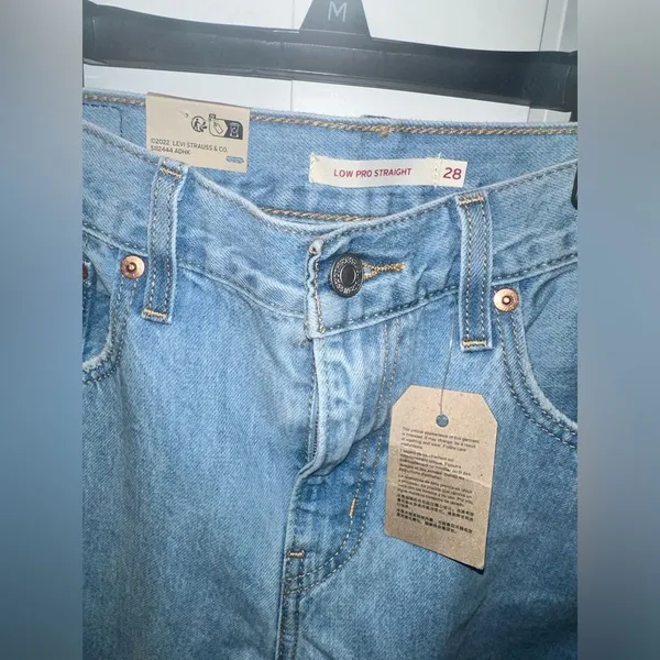 NWT Levi’s LOW PRO WOMEN'S JEANS - Image 7