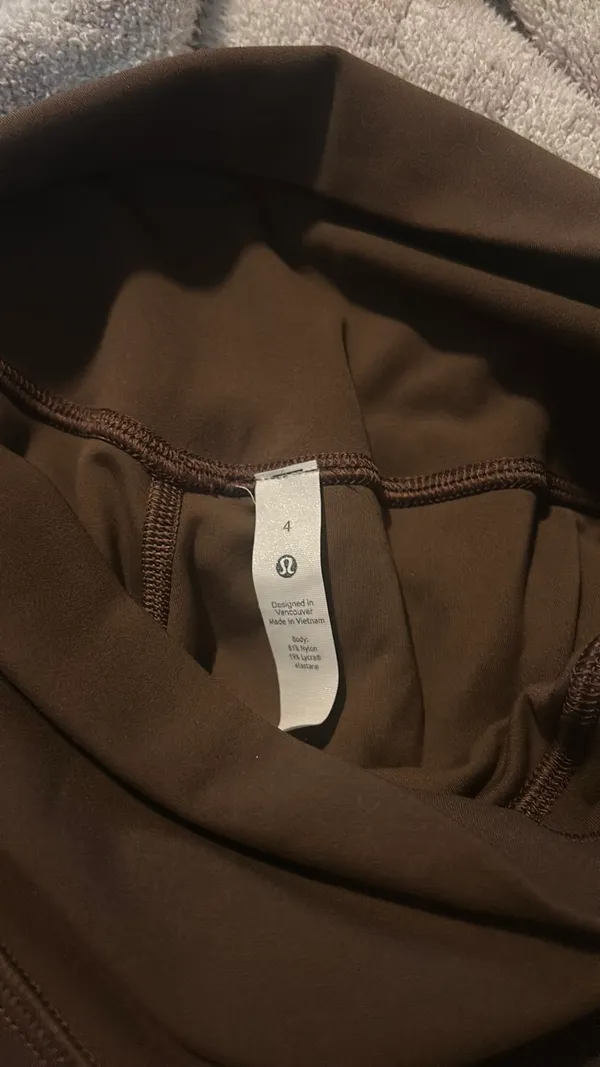 Lululemon Java Align Shorts 6" - Image 5