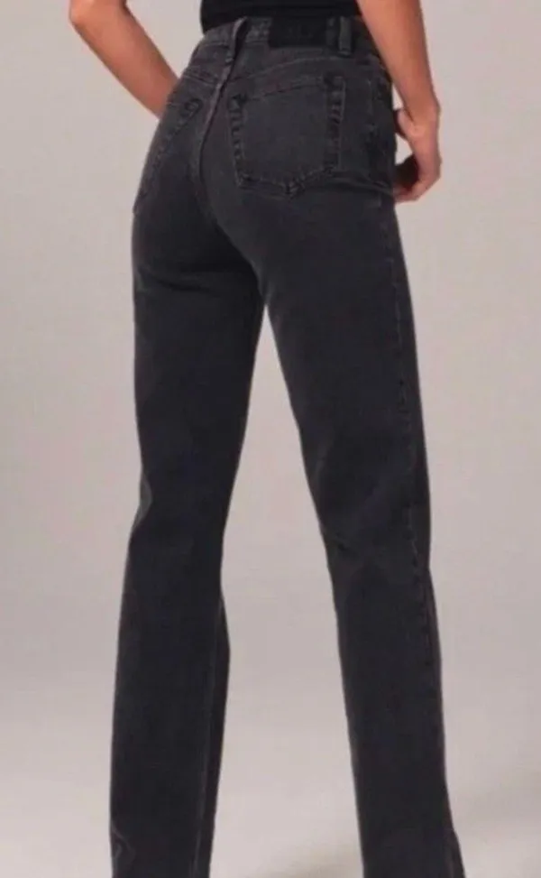 Abercrombie & Fitch Curve Love The 90s Straight Ultra High Rise Jeans Size 26 - Image 2