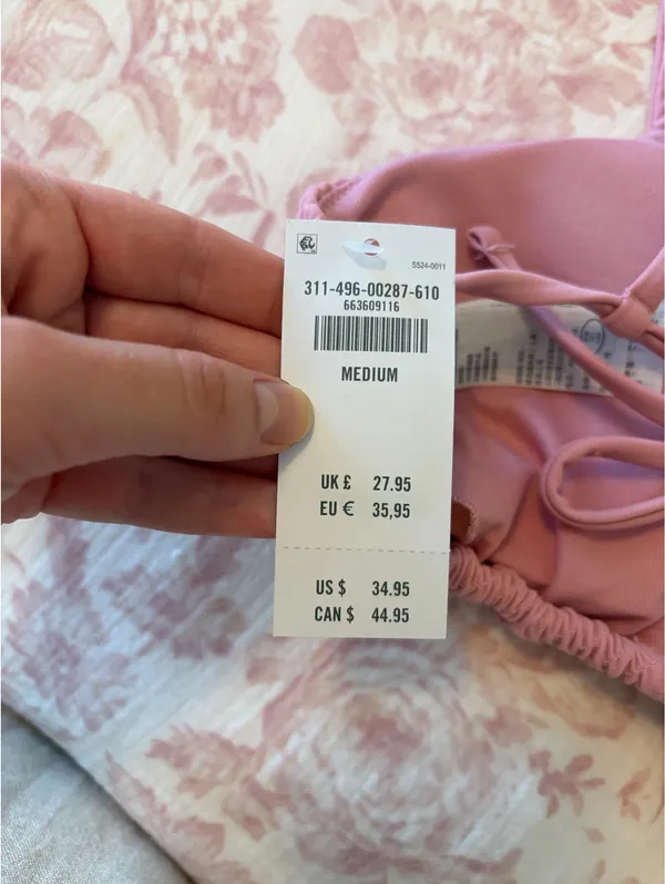 NWT Hollister smocked over-the-shoulder triangle bikini top pink size medium - Image 3
