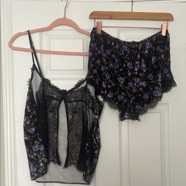 Victoria's Secret Black and Purple Floral Pajama Set - Image 2