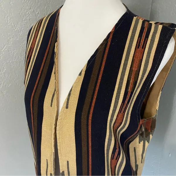 Vintage boho Vest Southwest Aztec Western Fall Vest Reversible Hippie S/M - Image 2
