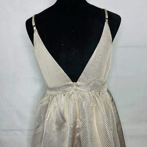 Lulu’s Star of the Evening Gold Metallic Skater Mini Dress Size M Adjustable - Image 9