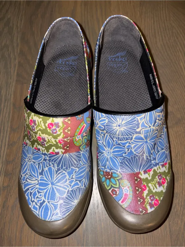 Dansko Vegan Floral Patchwork Professional Clogs EU 40 Nurse Comfort Shoes - Image 2